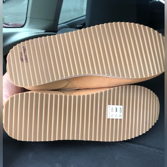 Matt & Nat TESS VEGAN RUNNING SHOES Sand size 6 - Picture 5 of 9